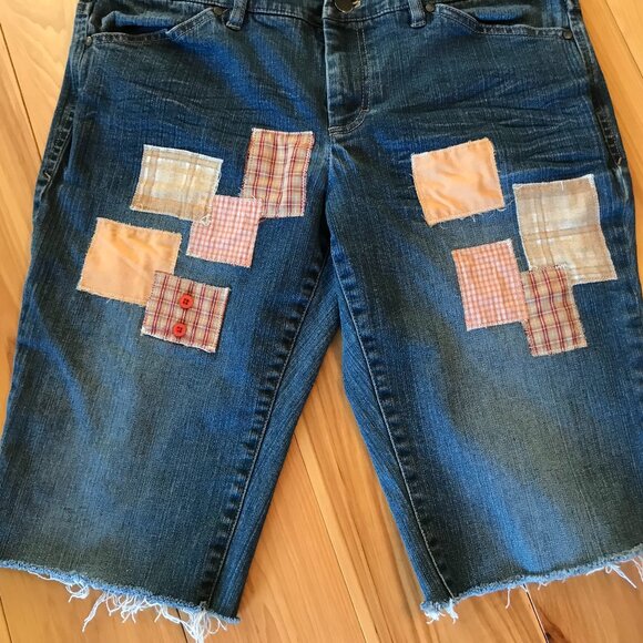 Boho Patchwork Cutoffs, M: Upcycled Denim Cut-Off Shorts, Orange Brown Plaid - Picture 8 of 9